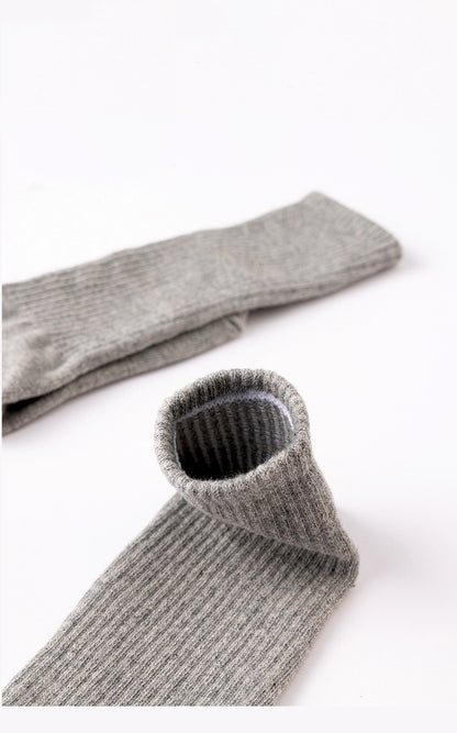 Active High-Rise Grip Socks