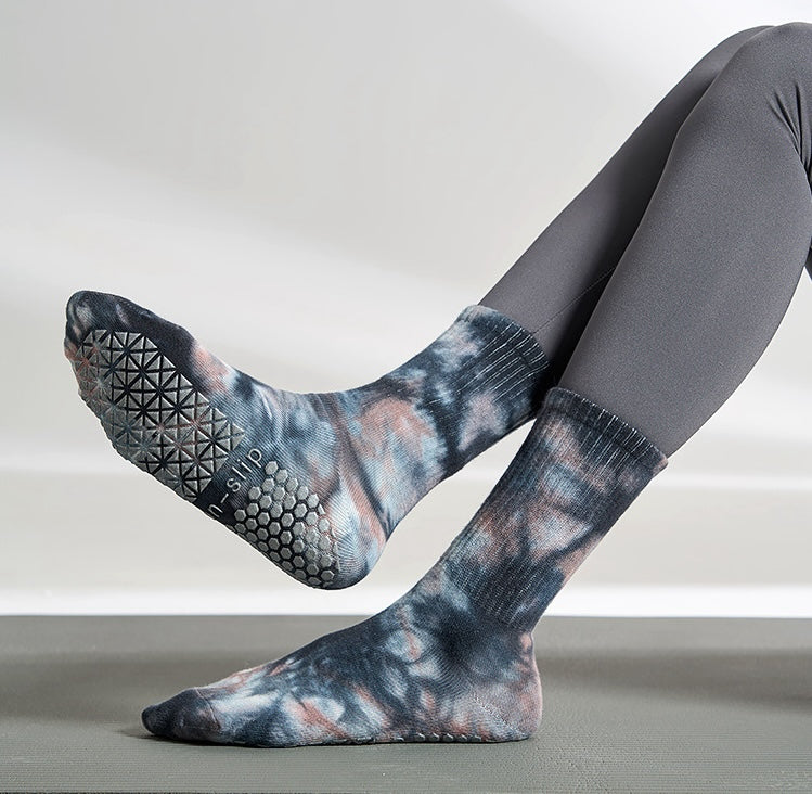 Active Mix-Colour Mid-Rise Grip Socks